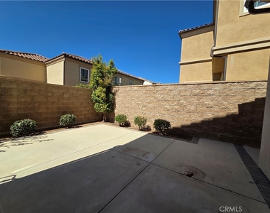 20640 W Chestnut - Photo Thumbnail 23