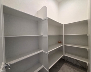 20640 W Chestnut - Photo Thumbnail 17