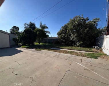 5838 Camellia - Photo Thumbnail 15