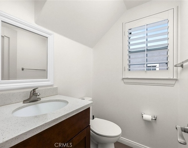 1108 Fairview Avenue - Photo Thumbnail 11