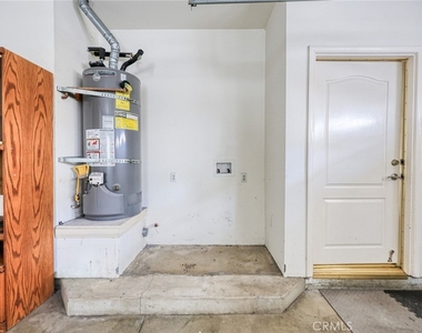 1108 Fairview Avenue - Photo Thumbnail 28