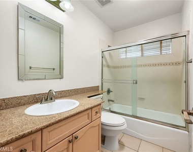 1108 Fairview Avenue - Photo Thumbnail 21