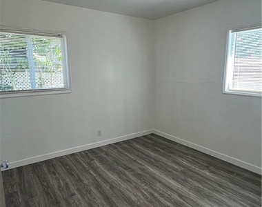 11326 Forest Grove Street - Photo Thumbnail 5