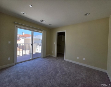 650 Grand Avenue W - Photo Thumbnail 19