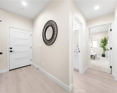 650 Grand Avenue W - Photo Thumbnail 7