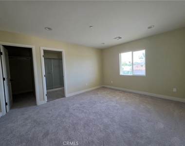 650 Grand Avenue W - Photo Thumbnail 15