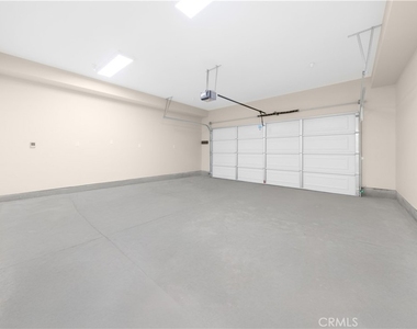 650 Grand Avenue W - Photo Thumbnail 18