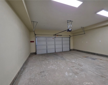 650 Grand Avenue W - Photo Thumbnail 22