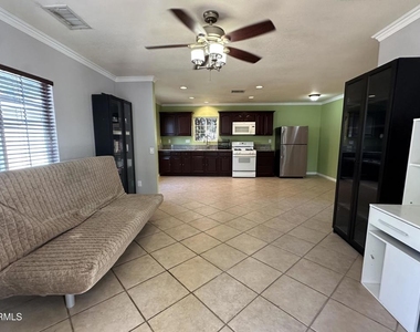 9710 Kester Avenue - Photo Thumbnail 7