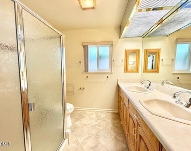 2556 Neptune Place - Photo Thumbnail 18