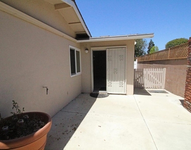 2556 Neptune Place - Photo Thumbnail 4