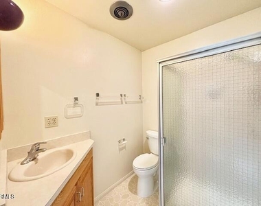 2556 Neptune Place - Photo Thumbnail 22