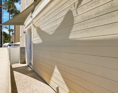 2301 Chico Court - Photo Thumbnail 12