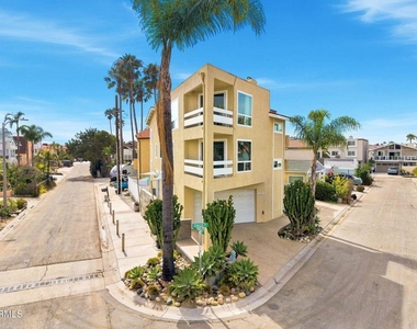 2301 Chico Court - Photo Thumbnail 3