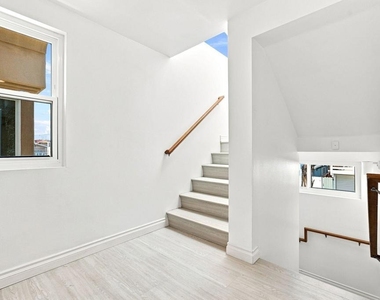 2301 Chico Court - Photo Thumbnail 20