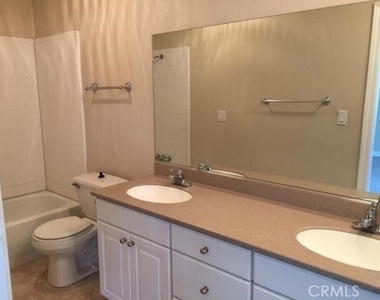 3925 Hickory Lane - Photo Thumbnail 15