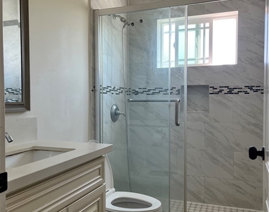 3718 Earle Avenue - Photo Thumbnail 8