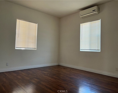 3716 Earle - Photo Thumbnail 2