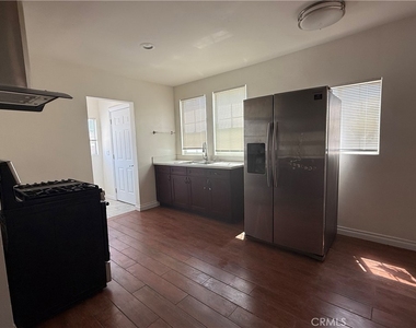 3716 Earle - Photo Thumbnail 6