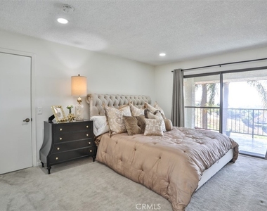 1736 Derringer Lane - Photo Thumbnail 26