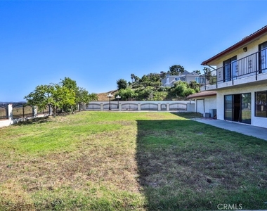1736 Derringer Lane - Photo Thumbnail 39
