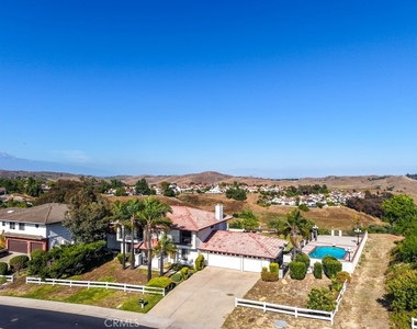 1736 Derringer Lane - Photo Thumbnail 48