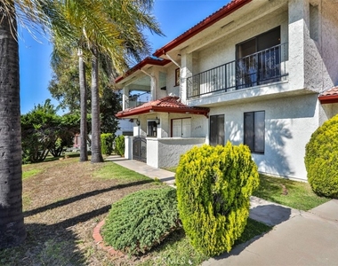 1736 Derringer Lane - Photo Thumbnail 46
