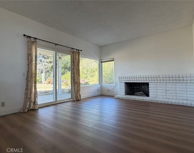 21549 Ambushers Street - Photo Thumbnail 8