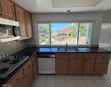 21549 Ambushers Street - Photo Thumbnail 6