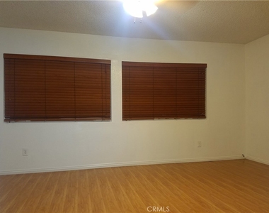 1921 Hawaii Street - Photo Thumbnail 16