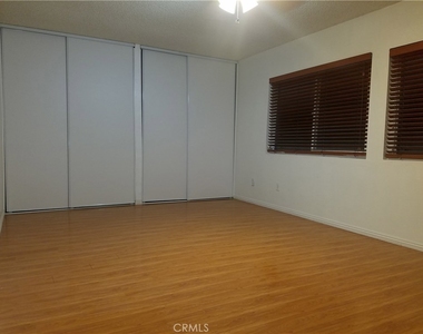 1921 Hawaii Street - Photo Thumbnail 15