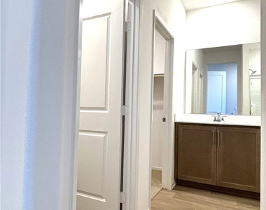 16179 Plumeria Lane - Photo Thumbnail 21
