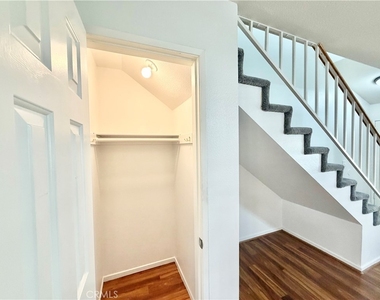 25524 Sharp Drive - Photo Thumbnail 5