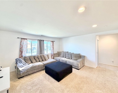 30120 Crescent Pointe Way - Photo Thumbnail 21