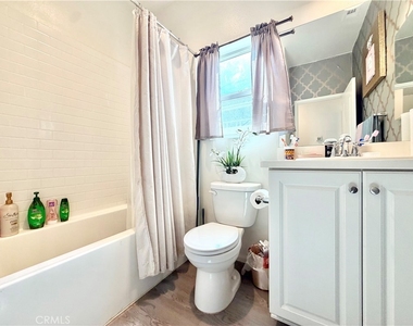 30120 Crescent Pointe Way - Photo Thumbnail 7