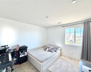 30120 Crescent Pointe Way - Photo Thumbnail 30