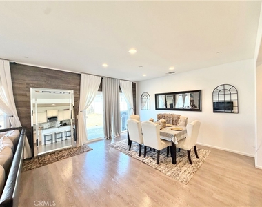 30120 Crescent Pointe Way - Photo Thumbnail 12
