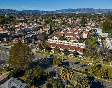 19451 Sherman Way - Photo Thumbnail 15