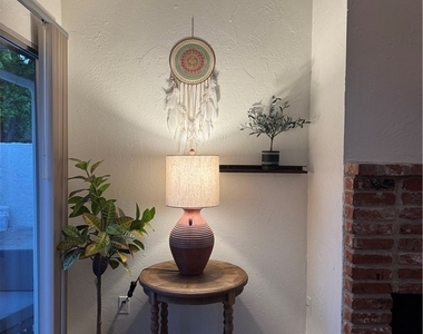 10215 Larwin - Photo Thumbnail 19