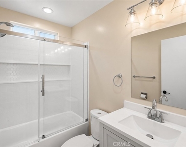 1124 Coronel Street - Photo Thumbnail 8