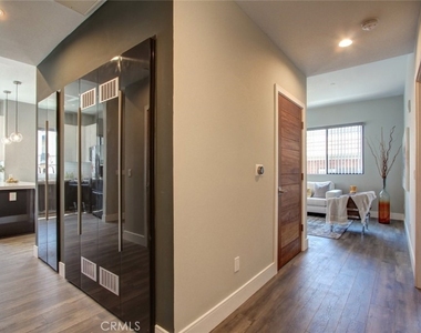 330 Salem - Photo Thumbnail 8