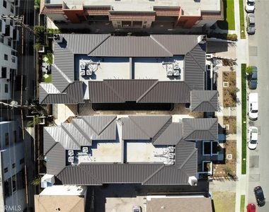 330 Salem - Photo Thumbnail 21