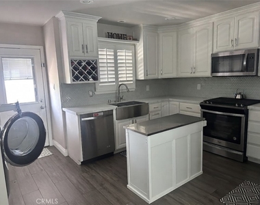 14542 Berg Street - Photo Thumbnail 2