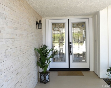 20962 Bandera Street - Photo Thumbnail 4