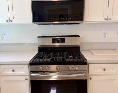 23900 Pentland - Photo Thumbnail 10
