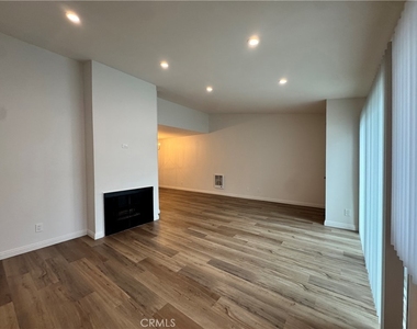 25018 Eshelman Avenue - Photo Thumbnail 5