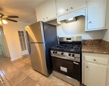 4329 E 55th Street - Photo Thumbnail 6