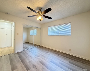 4329 E 55th Street - Photo Thumbnail 11