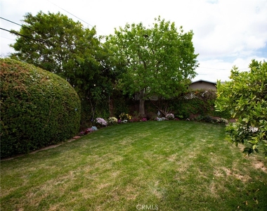 22908 Kathryn Avenue - Photo Thumbnail 6