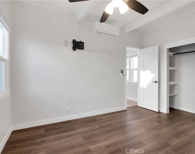 230 30th Street - Photo Thumbnail 13